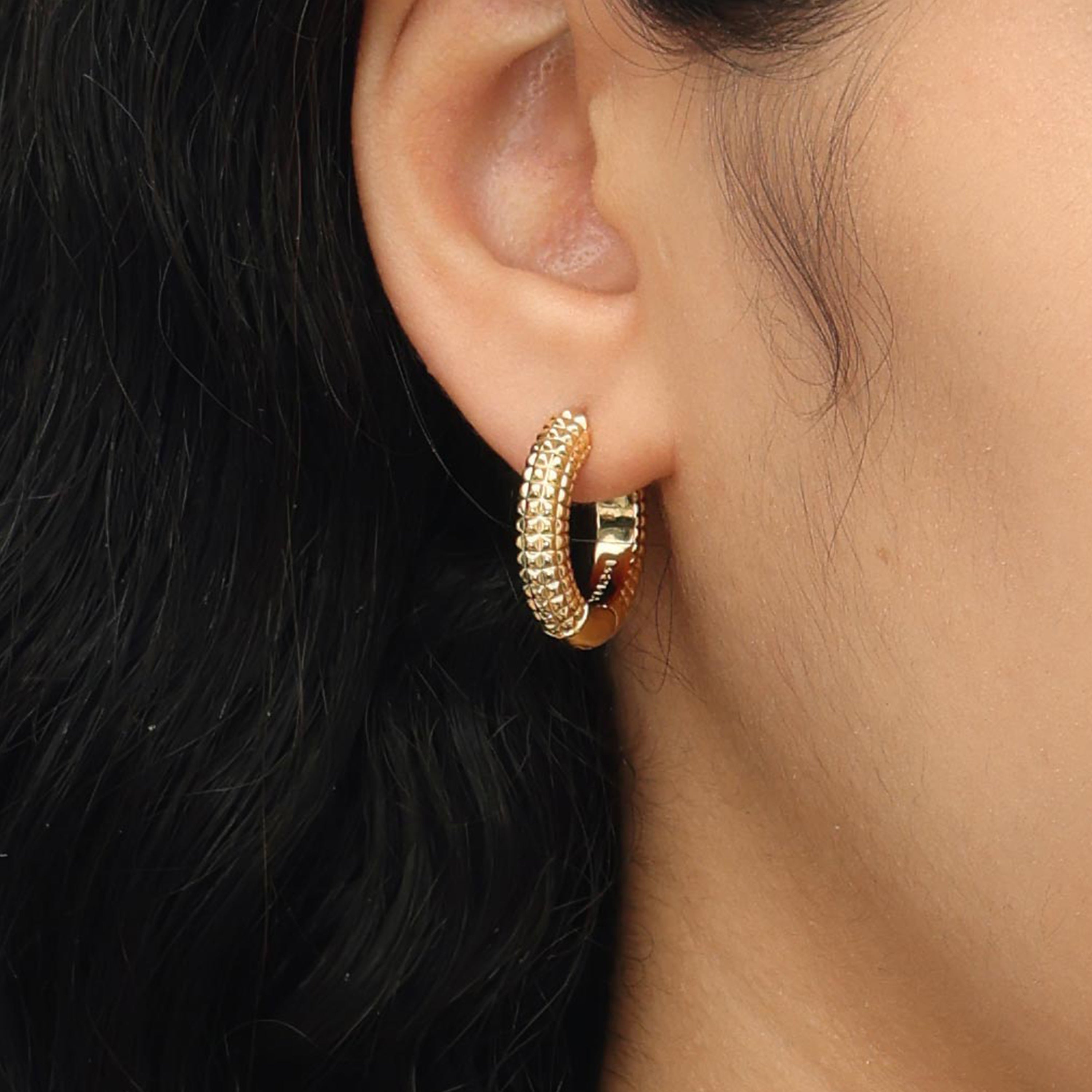 RSNY Diamond Textured Earrings - RSNY R2020B Copper Gold Plated/S925 Tremella Needle (Sterling Silver Only) Weight: 11.8g Size: 21 * 5 * 23mm diamond pattern design elements/exquisite detail processing/mirror-grade Seiko polishing/sterling silver high-quality ear needles/lightweight brand craftsmanship