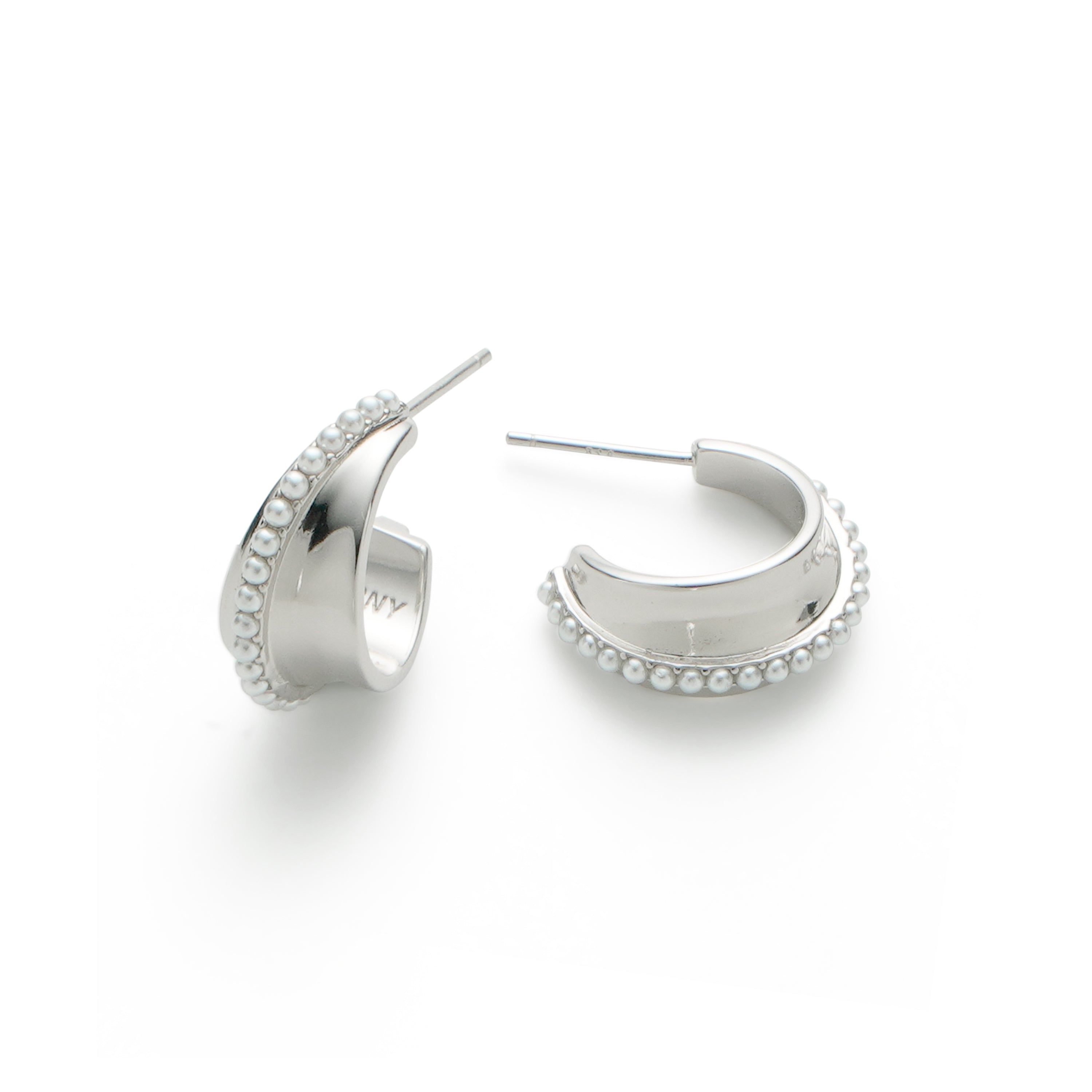 RSNY irregular shape earrings - RSNY R2172A 铜镀铑/银耳针 约18*18*8mm 圆环型设计元素/时尚感几何造型/优选精品级贝珠/精致感细节处理