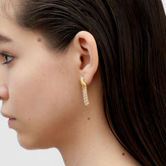 RSNY fringed stud earrings - RSNY R2135B 铜镀金/银耳针 约10*32*4mm 钻石纹链条元素/时尚感几何造型/精选优质仿钻石/精致感细节处理