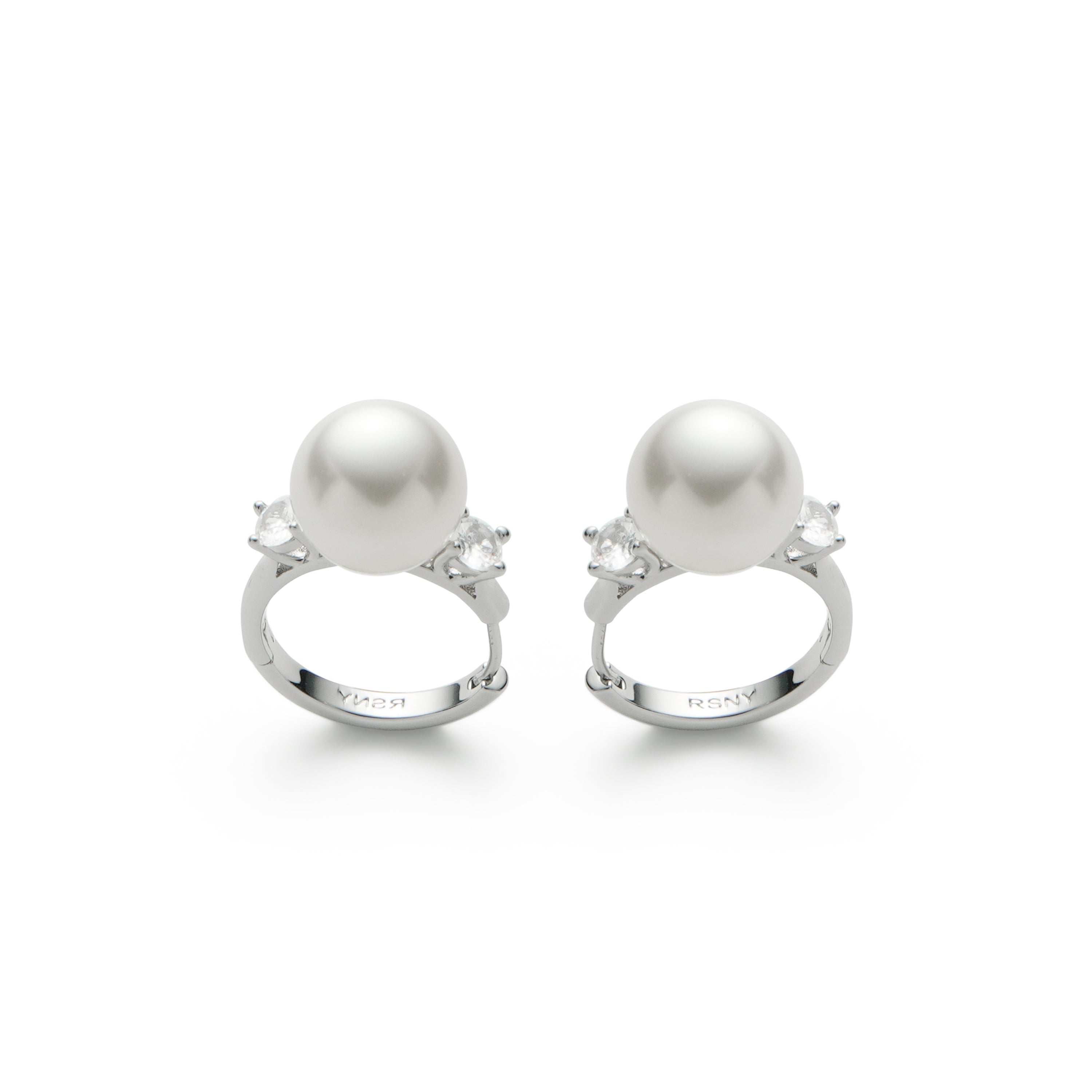 RSNY pearl ring earrings - RSNY R2163A 铜镀铑/银耳针 约19*31*12mm 立体感几何设计/钻戒式精巧造型/优选精品级贝珠/精致感细节处理
