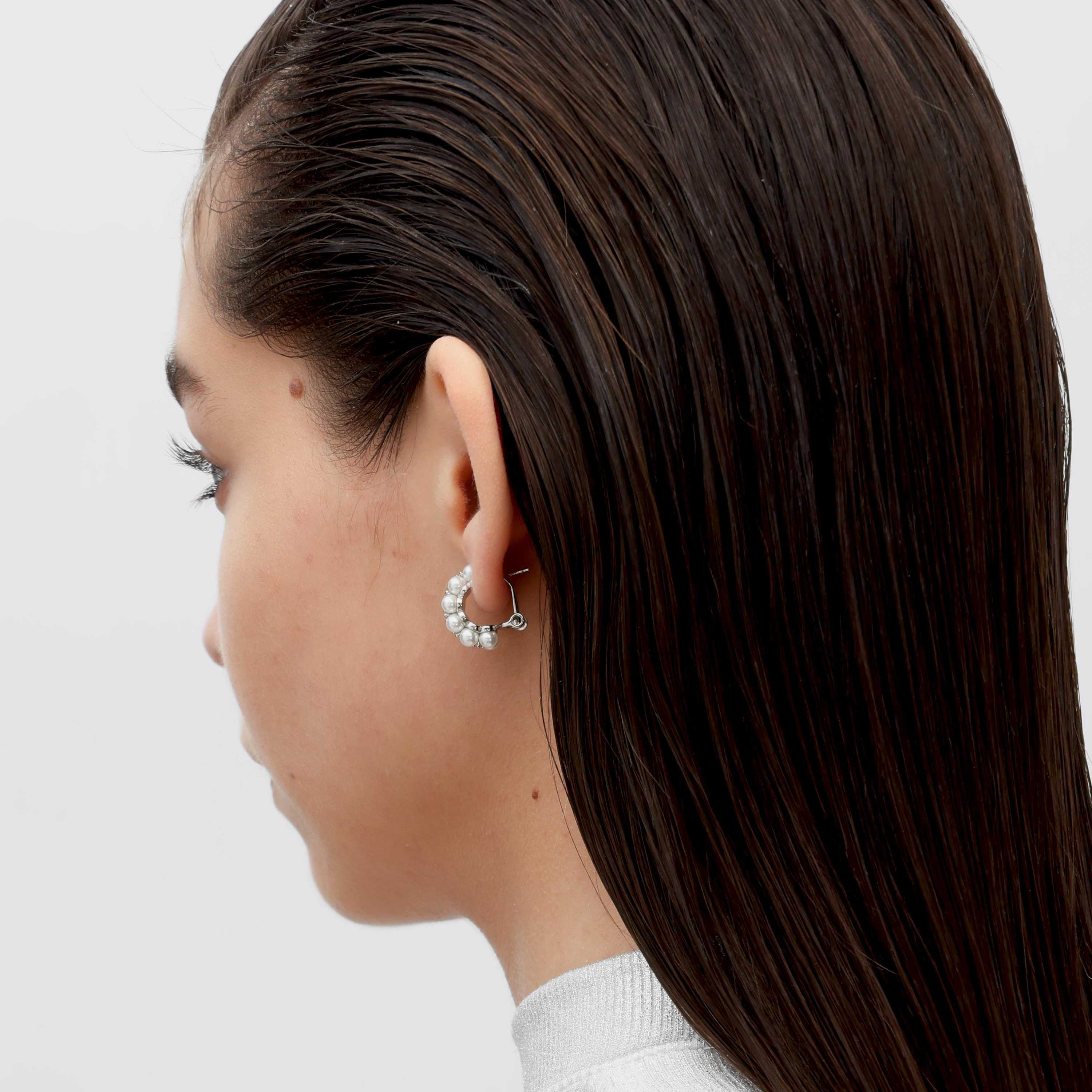 RSNY double pearl earrings - RSNY R2164A 铜镀铑/银耳针 约19*8*13mm 波点型设计元素/时尚感几何造型/优选精品级贝珠/精致感细节处理