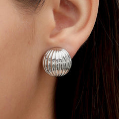 RSNY Roman Ball Earrings - RSNY R2143A 铜镀铑/银耳针 约20*10*20mm 波纹感设计元素/半球体几何造型/精致感细节处理/钻石级精巧切面
