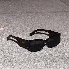 RSNY Grande SQUARE Sunglasses - RSNY ·MJ0013A · Plate/nylon lenses · Frame width 145.3mm/temple length 145mm Lens width 62.5mm/height 42.5mm · Unisex flat embedded square frame design/0 touch metal logo/Wide temple is more comfortable to wear/Black frame and tortoiseshell pattern temple mix and match color matching
