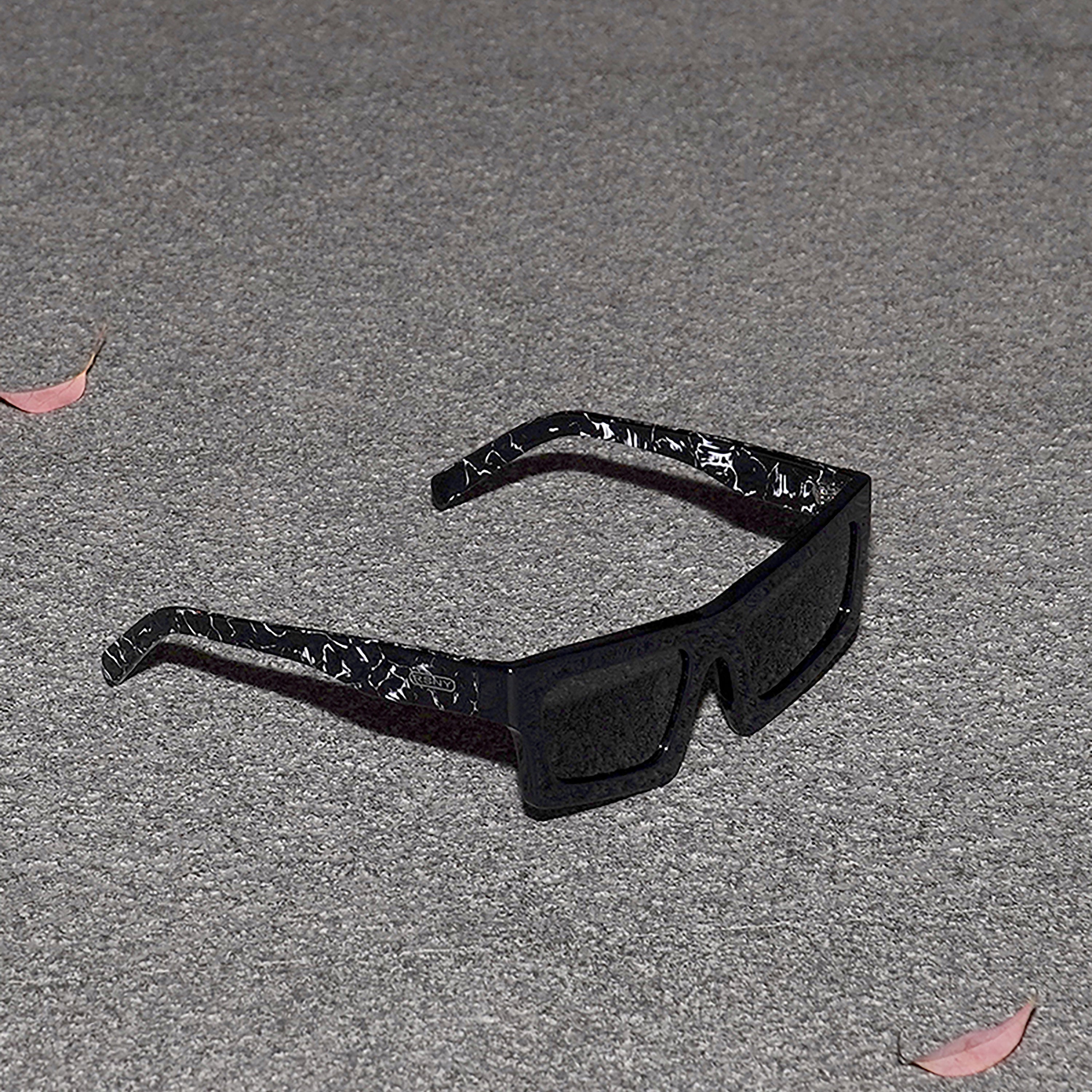 RSNY Glam SQUARE Sunglasses - RSNY ·MJ0012A · Plate/nylon lenses · Frame width 145.6mm/temple length 145mm · Lens width 53mm/height 36.9mm · Unisex attractive geometric square frame design/0 touch metal logo/bold frame for more visual focus/black marble temple shows personal taste