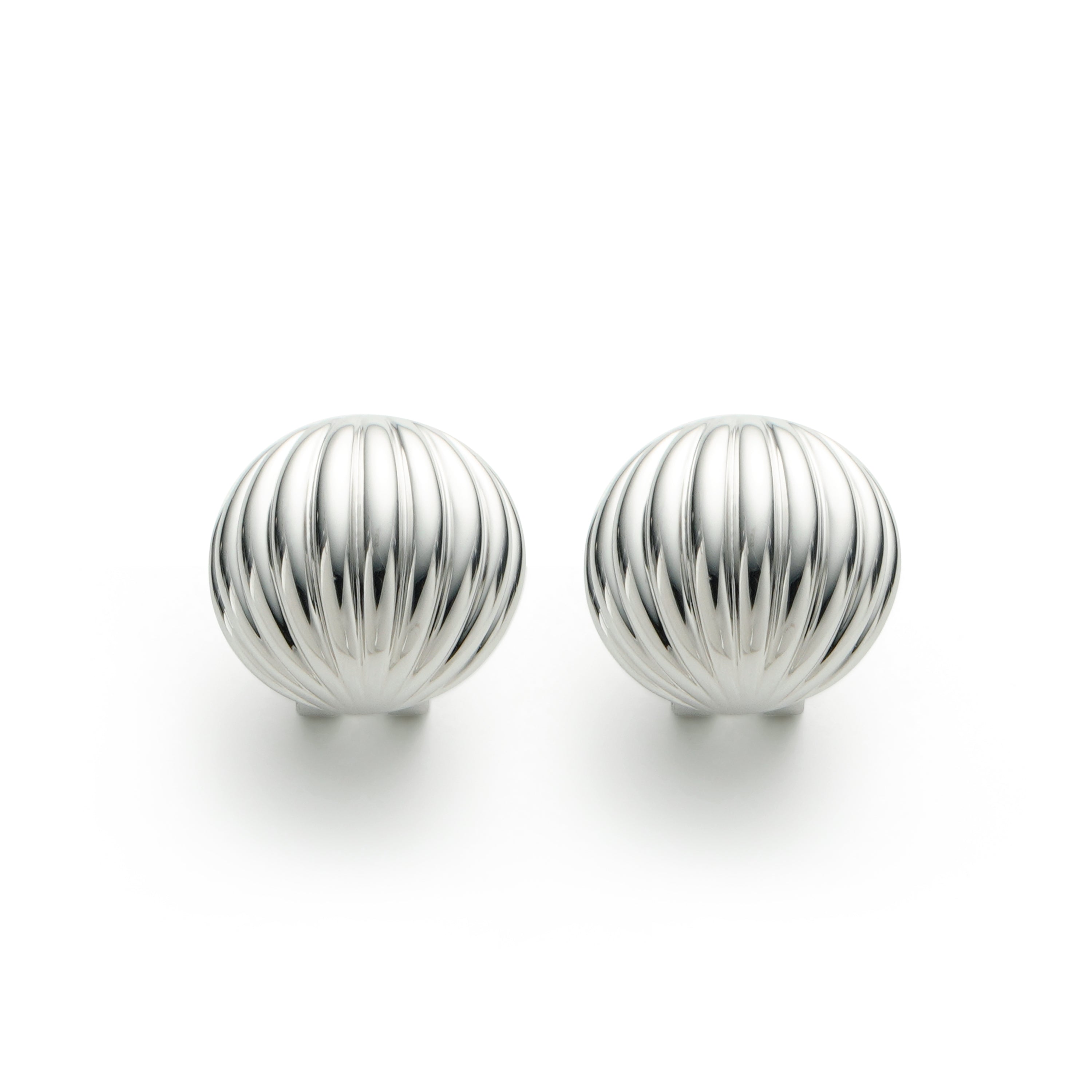RSNY Roman Ball Earrings - RSNY R2143A 铜镀铑/银耳针 约20*10*20mm 波纹感设计元素/半球体几何造型/精致感细节处理/钻石级精巧切面