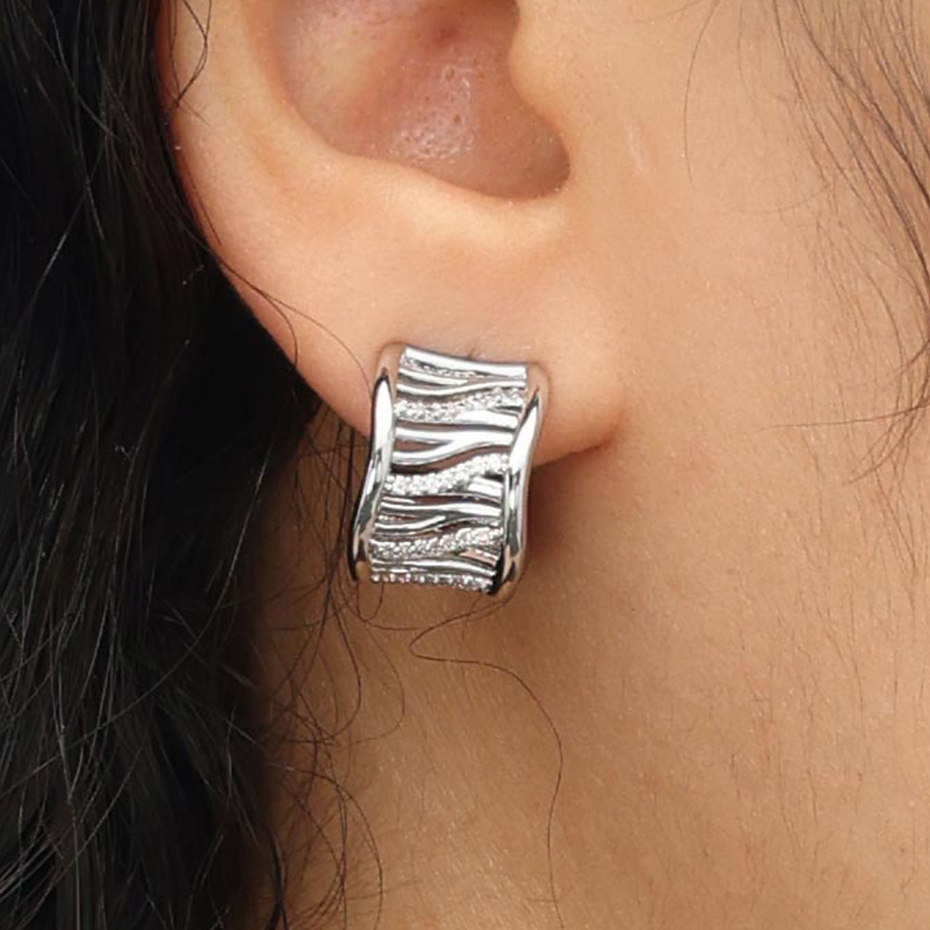 RSNY simple line earrings - RSNY R2124A 铜镀金/银耳针 约12*16*16mm 几何缠绕感元素/通勤款几何造型/镜面级精工抛光/轻量化品牌工艺