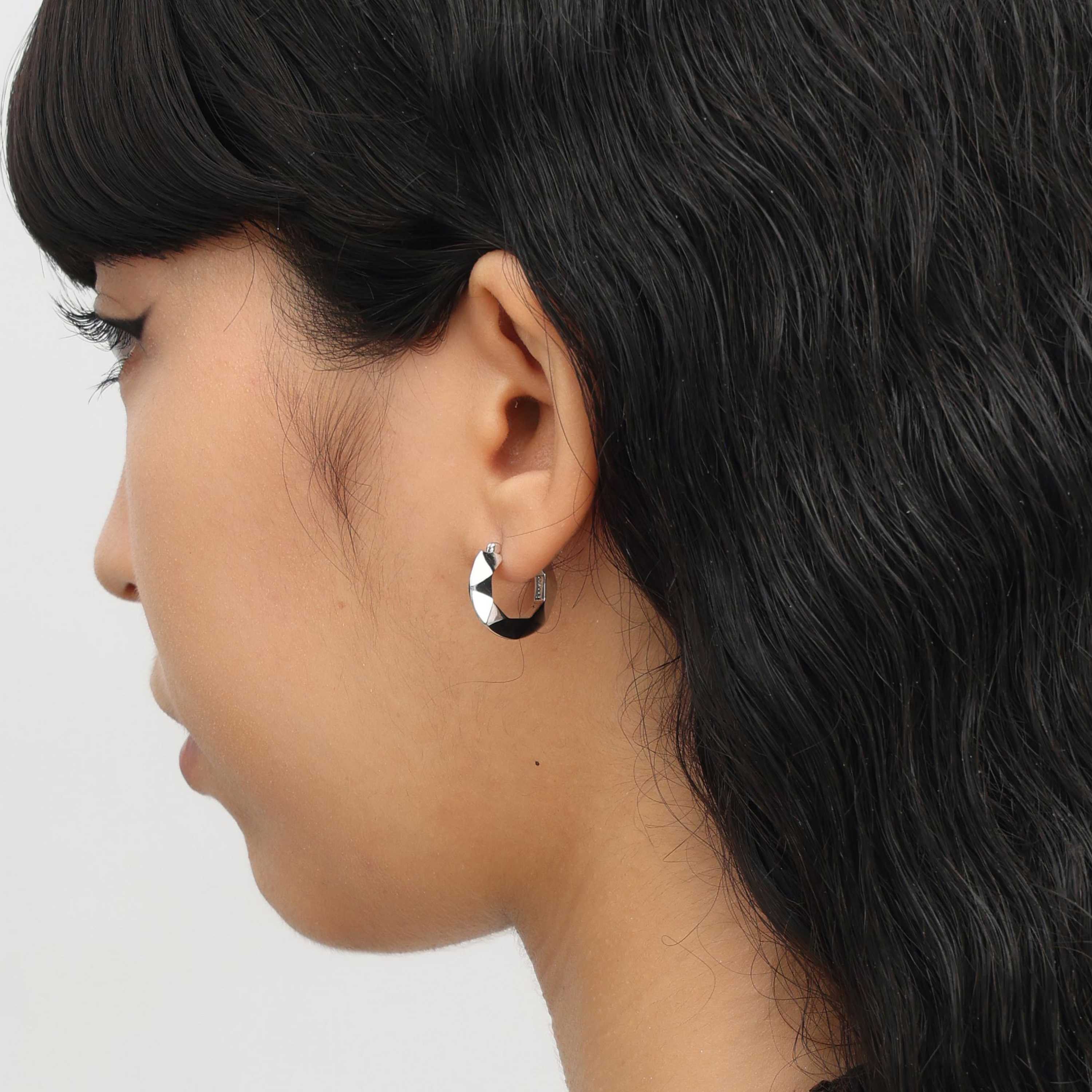 RSNY diamond pattern earrings - RSNY R2107A 铜镀铑/银耳针 约3*17*18mm 几何感切面造型/镜面级精工抛光/四分之三圈耳环/纯银高品质耳针
