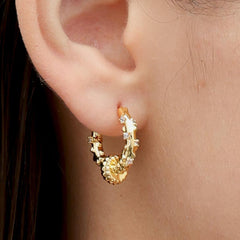 RSNY Diamond Textured Earrings - RSNY R2141B 铜镀金/银耳针 约8*20*20mm 钻石纹设计元素/时尚感几何造型/精选优质仿钻石/纯银高品质耳针