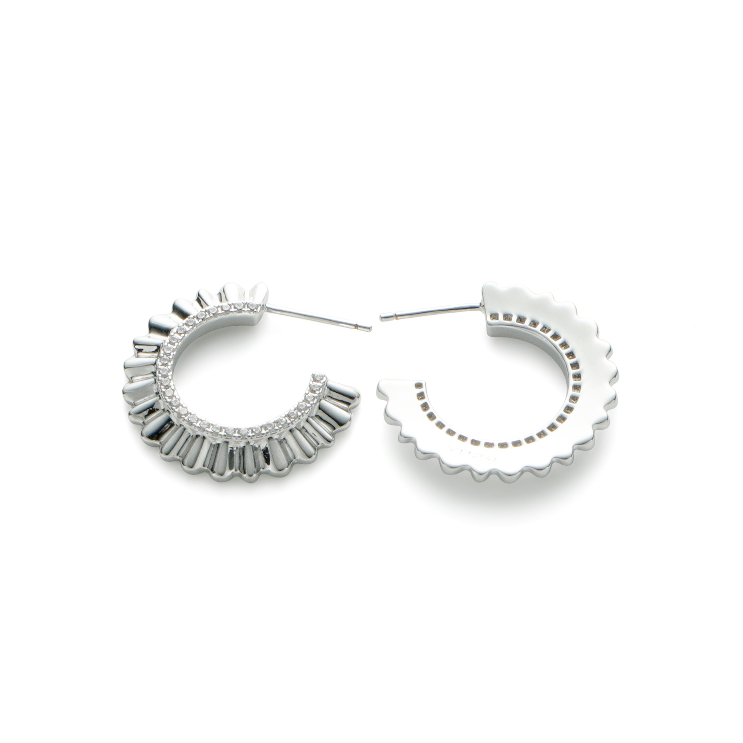 RSNY pleated earrings - RSNY R2138A 铜镀铑/银耳针 约3*23*23mm 波纹感设计元素/几何感切面造型/微厚重精巧质感/纯银高品质耳针