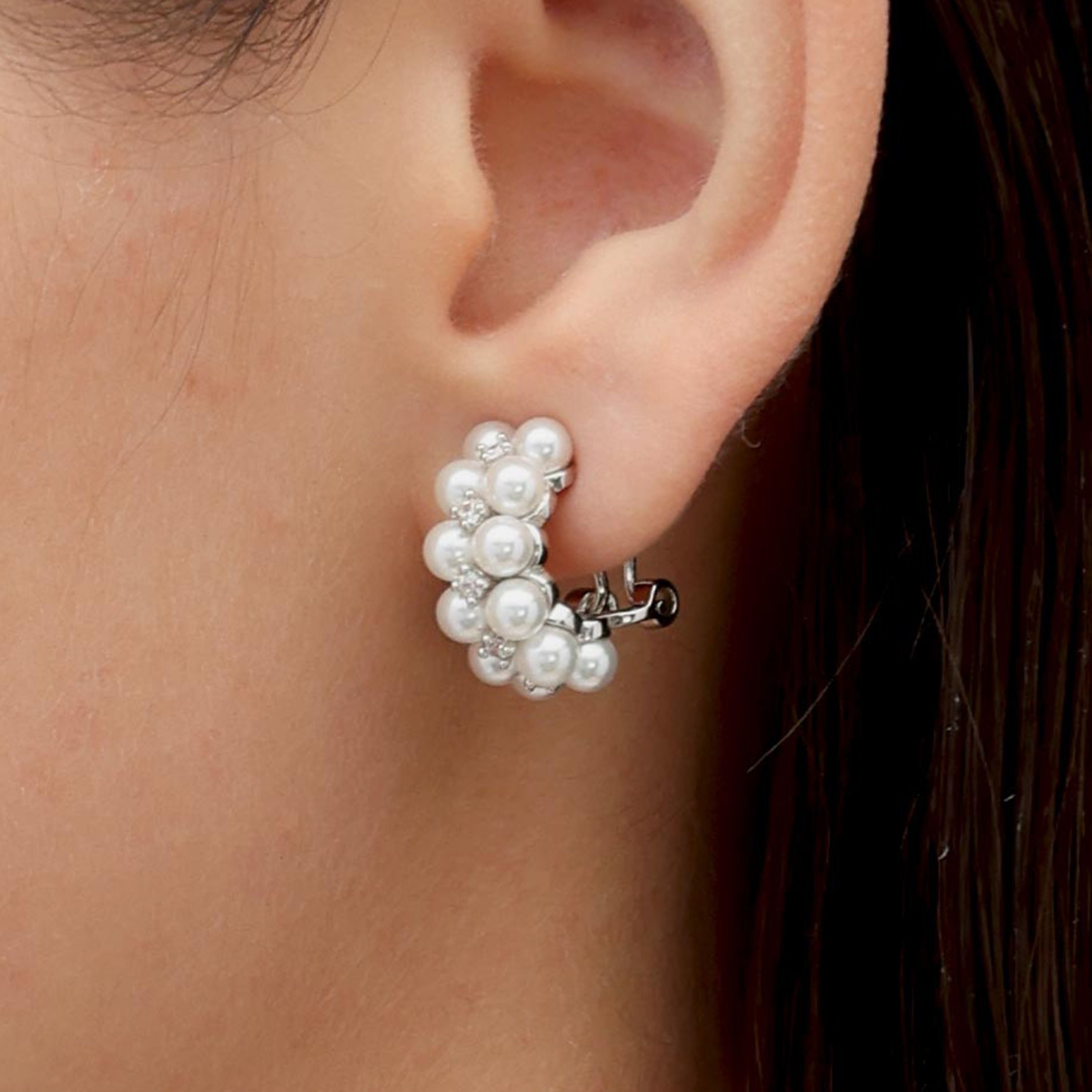 RSNY double pearl earrings - RSNY R2164A 铜镀铑/银耳针 约19*8*13mm 波点型设计元素/时尚感几何造型/优选精品级贝珠/精致感细节处理