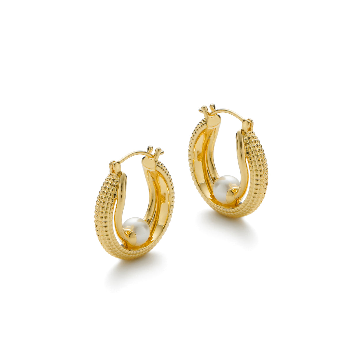 RSNY double pearl earrings - RSNY R2139B 铜镀金/银耳针 约6*22*23mm 钻石纹设计元素/时尚感几何造型/优选精品级贝珠/精致感细节处理