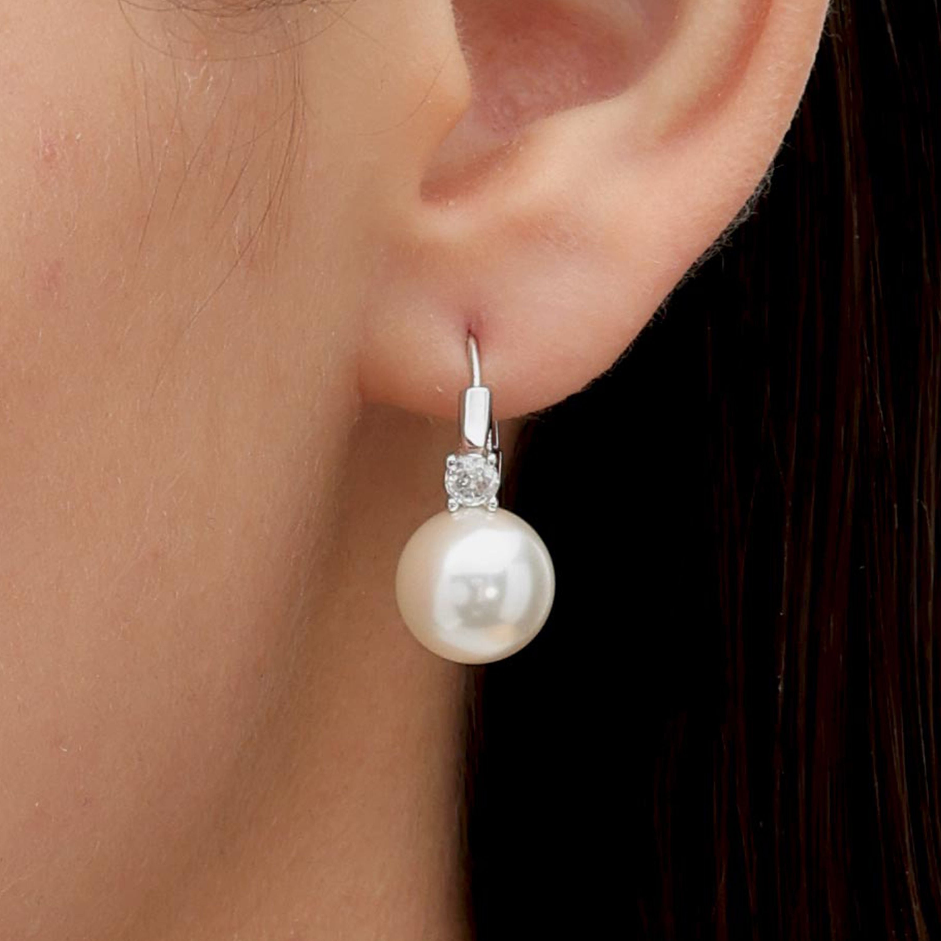 RSNY pearl ring earrings - RSNY R2163A 铜镀铑/银耳针 约19*31*12mm 立体感几何设计/钻戒式精巧造型/优选精品级贝珠/精致感细节处理