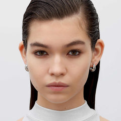 RSNY irregular shape earrings - RSNY R2172A 铜镀铑/银耳针 约18*18*8mm 圆环型设计元素/时尚感几何造型/优选精品级贝珠/精致感细节处理
