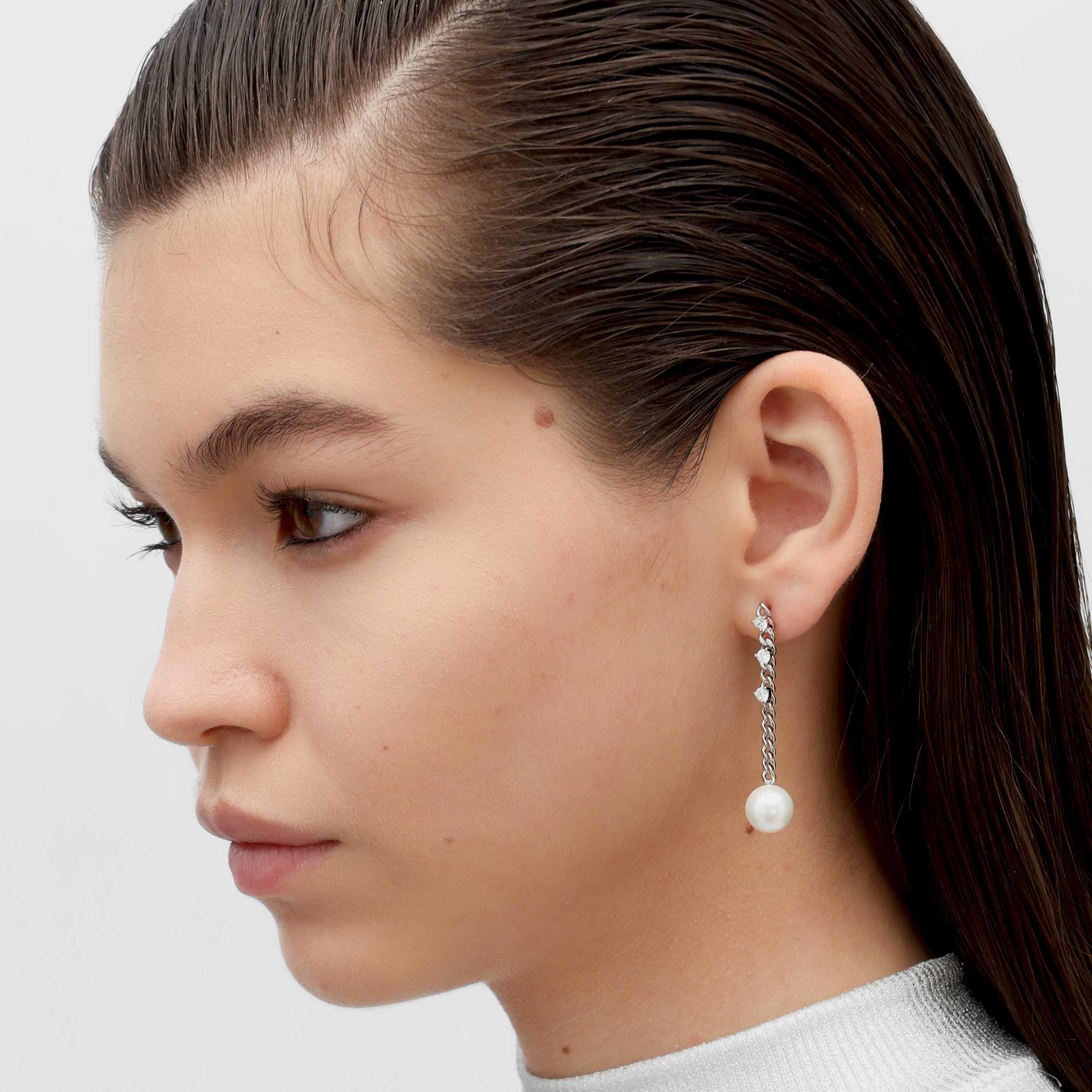 RSNY pearl soft chain earrings - RSNY R2167A 铜镀铑/银耳针 约19*22*10mm 通勤款简约造型/纯手工镶嵌技艺/优选精品级贝珠/轻量化品牌工艺
