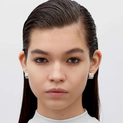 RSNY Diamond Textured Earrings - RSNY R2111A 铜镀铑/银耳针 约12*15*15mm 时尚感几何造型/镜面级精工抛光/精致感细节处理/钻石级精巧切面