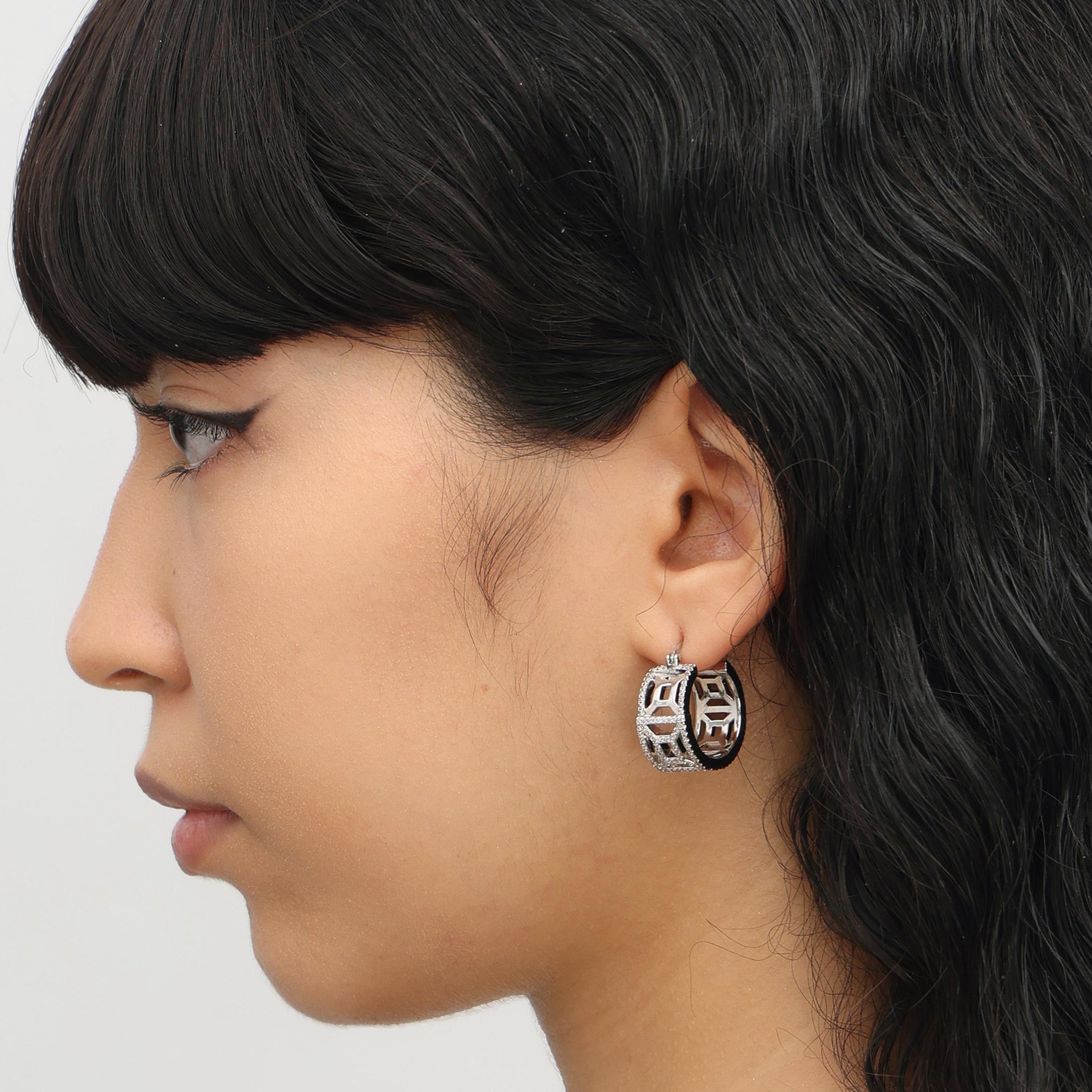 RSNY Diamond Line Earrings - RSNY R2041A Copper Rhodium Plated/S925 Tremella Needle/Cubic Zirconia Weight: 12g Size: 24 * 10 * 22mm Diamond pattern design elements/lightweight hollowing process/pure manual inlay skills/mirror-level precision polishing