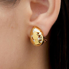 RSNY Diamond Stud Earrings - RSNY R2127B 铜镀金/银耳针 约14*19*7mm 钻石型设计元素/通勤款几何造型/精致感细节处理/纯手工镶嵌技艺
