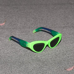 RSNY Dazzling SOFT Cat Eye Sunglasses - RSNY ·MJ0011D · Plate/nylon lenses · Frame width 145.7mm/temple length 145mm · Lens width 50mm/height 36.5mm · Unisex triangle cat glasses frame design/0 touch metal logo/widened temple is more comfortable to wear/fluorescent green frame and colorful gradual change color temple mix and match color matching