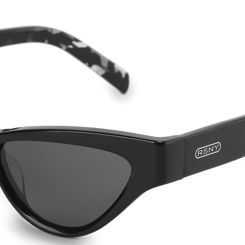 RSNY Dazzling SHARP Cat eye sunglasses - RSNY ·MJ0016A · Plate/nylon lenses · Frame width 145.3mm/temple length 145mm · Lens width 53mm/height 32.8mm · Unisex shining triangular cat eye design/0 touch metal logo/black frame and black and white petal texture color scheme