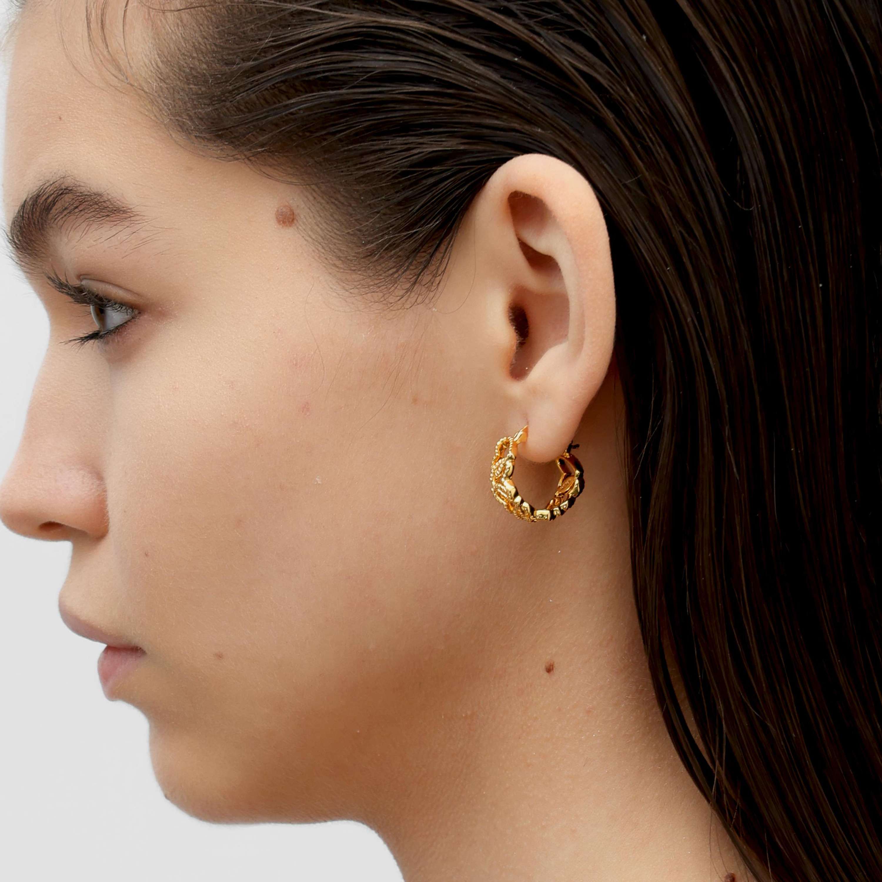 RSNY Diamond Textured Love Earrings - RSNY R2066A copper gold-plated/S925 Tremella needle, weight: 5.5g Size: 18 * 7 * 20mm diamond pattern love element/lightweight hollowing process/pure manual inlay technology/mirror grade Seiko polishing