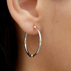 RSNY Simple Roman Earrings - RSNY R2137A 铜镀铑/银耳针 约3*31*31mm 时尚绕圈纹设计/双色奢品级电镀/几何感切面造型/精致感细节处理