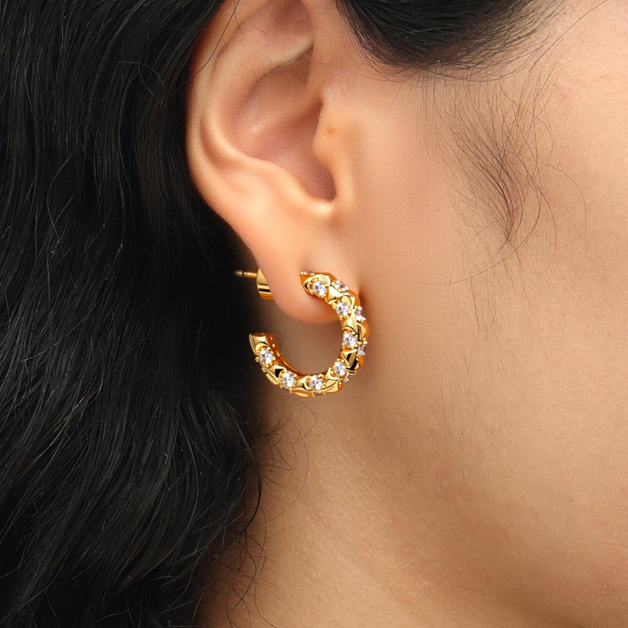RSNY Diamond Pattern Minimalist Earrings - R2194B