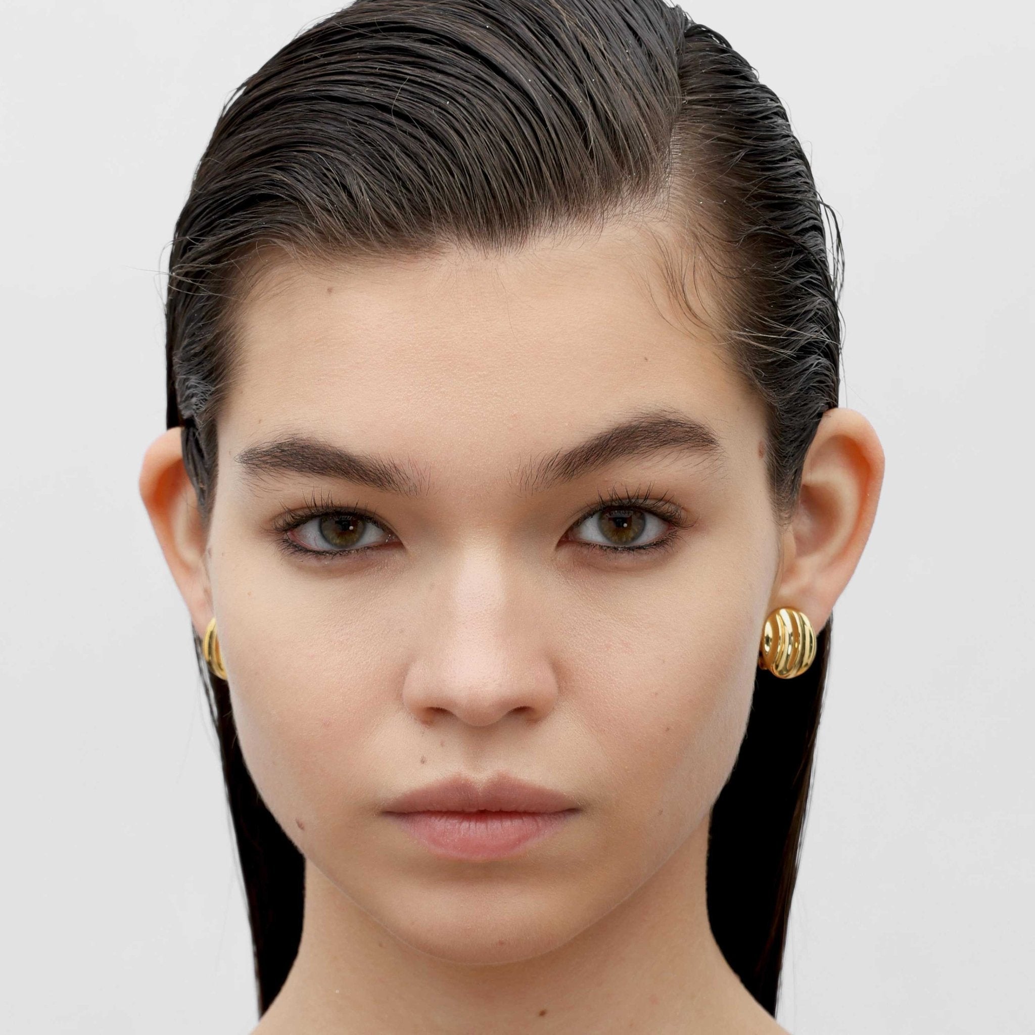 RSNY simple Roman stud earrings - R2125B